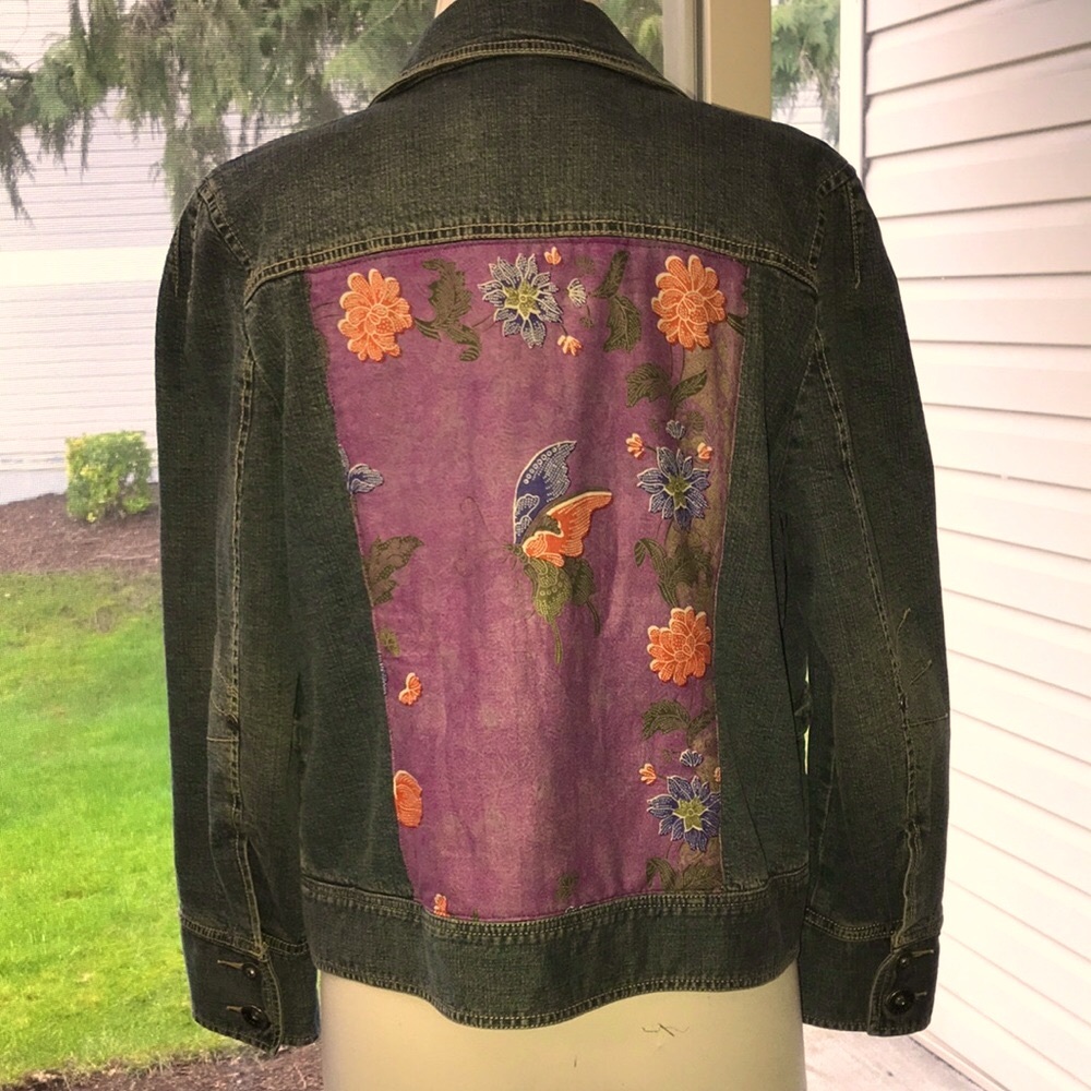 ❤️ Women’s BRUCE ELLIS “A LIFE MORE PLEASANT” UPCYCLED Jacket Sz M Embroidery